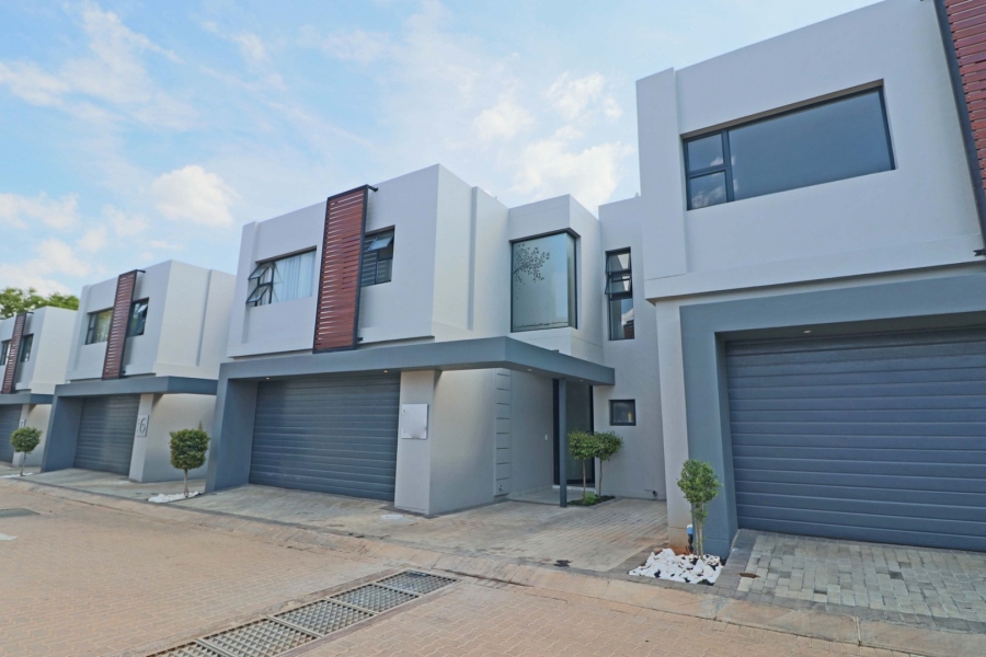 To Let 3 Bedroom Property for Rent in Bryanston Gauteng