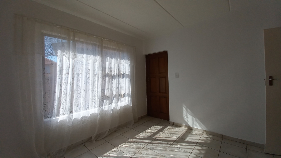 2 Bedroom Property for Sale in Parkrand Gauteng
