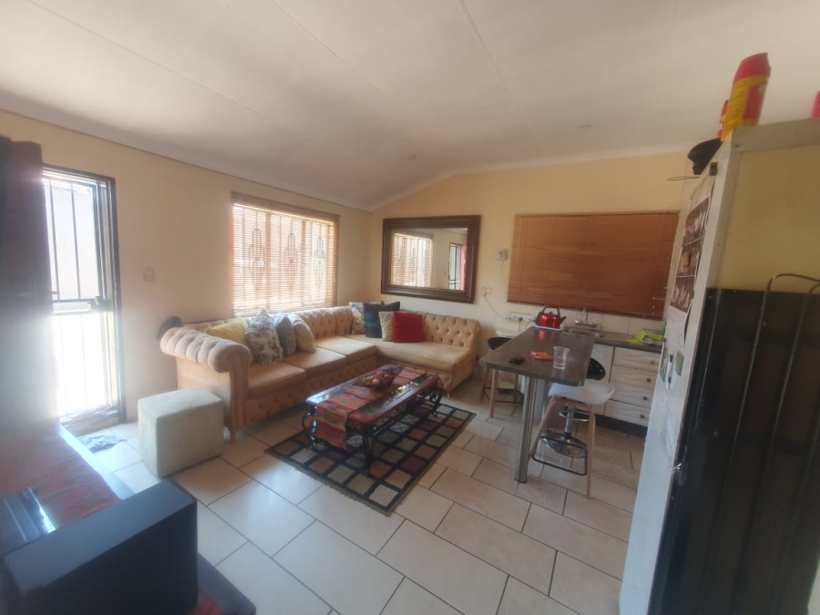 2 Bedroom Property for Sale in Bram Fischerville Gauteng