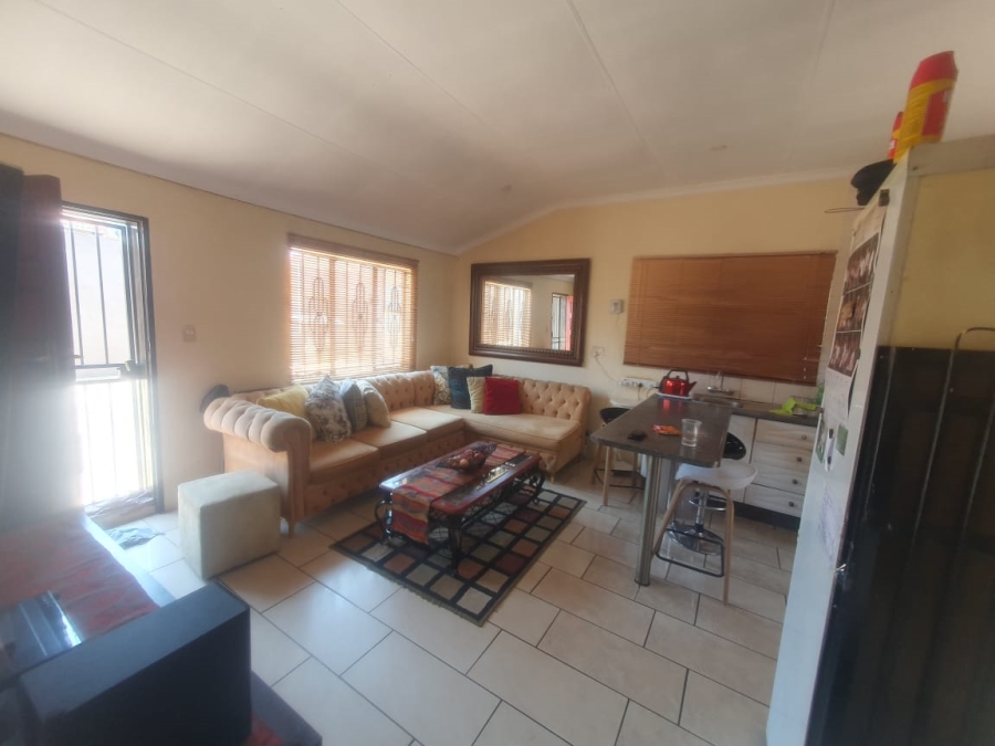 2 Bedroom Property for Sale in Bram Fischerville Gauteng