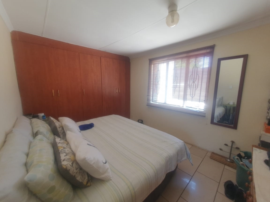 2 Bedroom Property for Sale in Bram Fischerville Gauteng