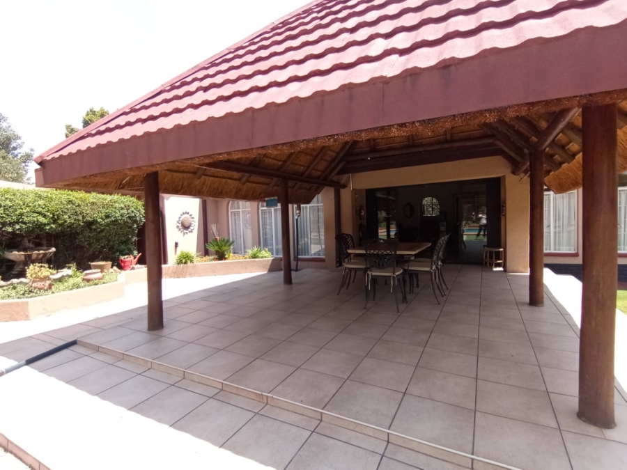 4 Bedroom Property for Sale in Three Rivers East Gauteng