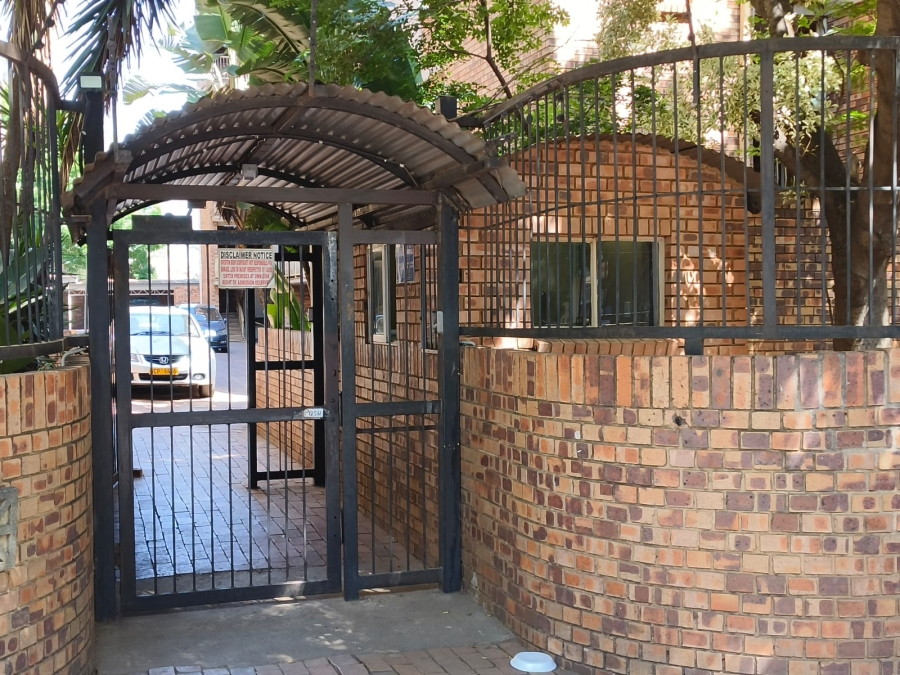 2 Bedroom Property for Sale in Silverton Gauteng