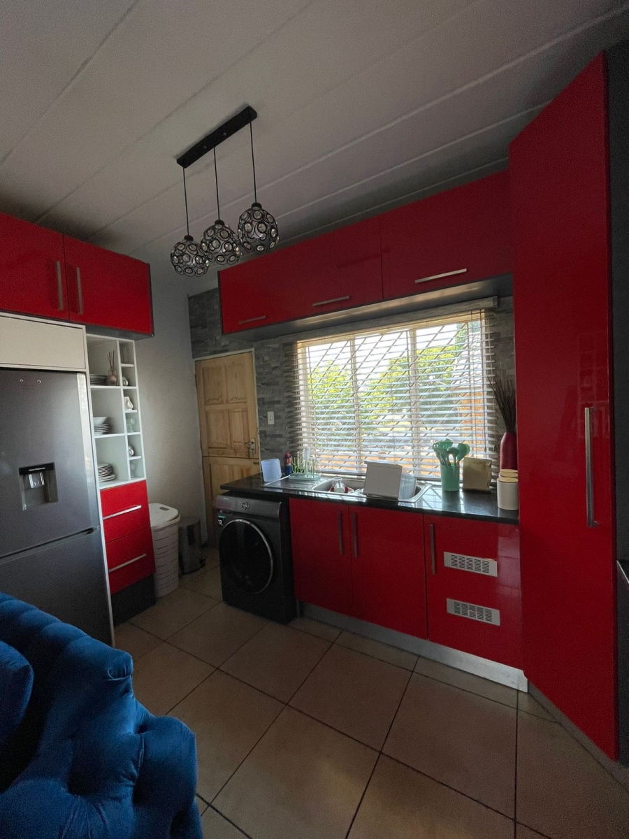 2 Bedroom Property for Sale in Bramley View Gauteng