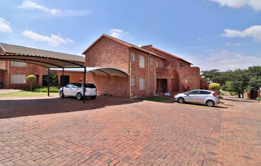 3 Bedroom Property for Sale in Elandspark Gauteng