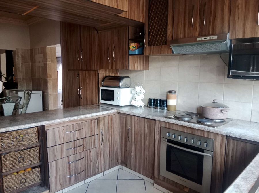 4 Bedroom Property for Sale in Booysens Gauteng