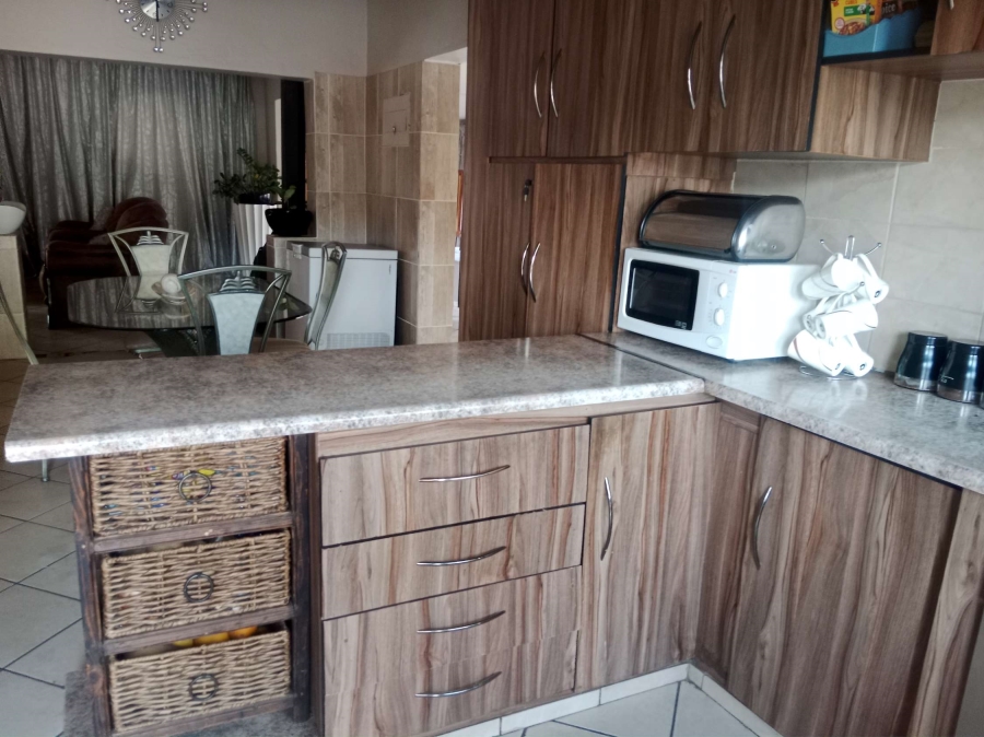 4 Bedroom Property for Sale in Booysens Gauteng