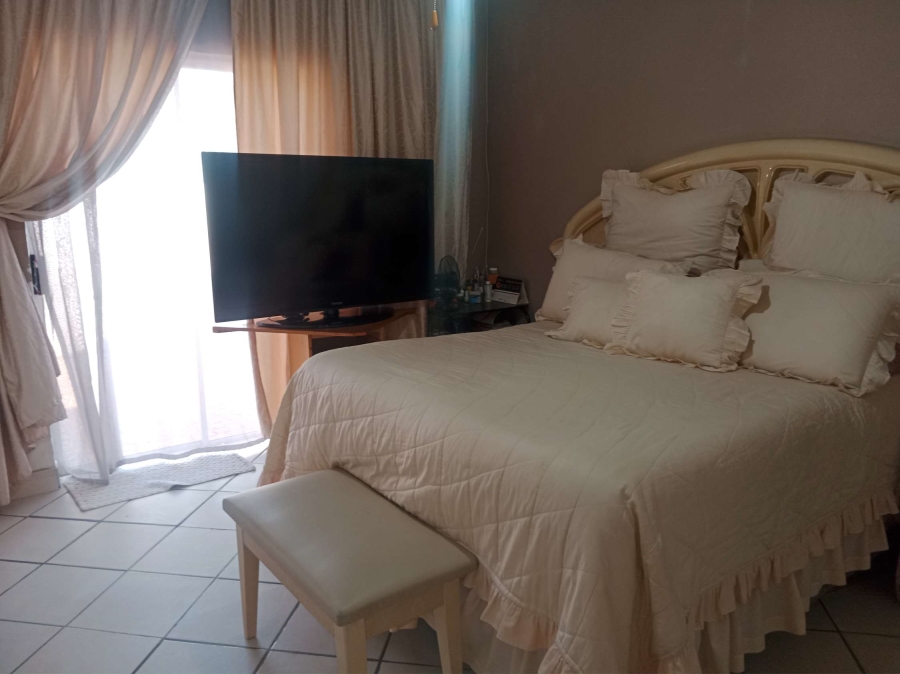 4 Bedroom Property for Sale in Booysens Gauteng