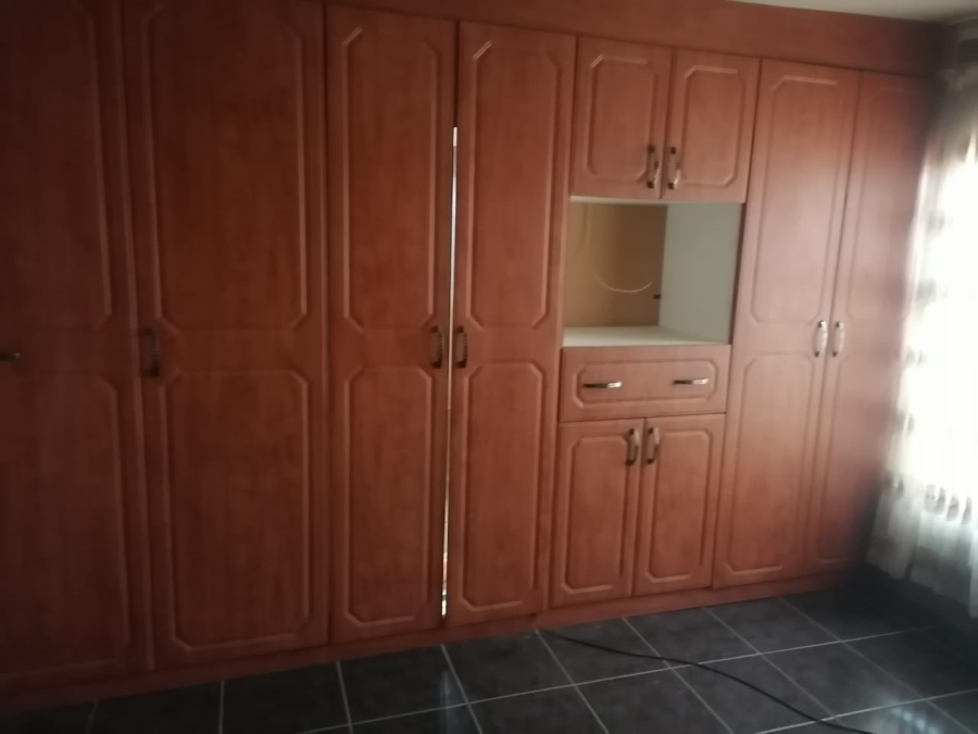 2 Bedroom Property for Sale in Polokong Gauteng