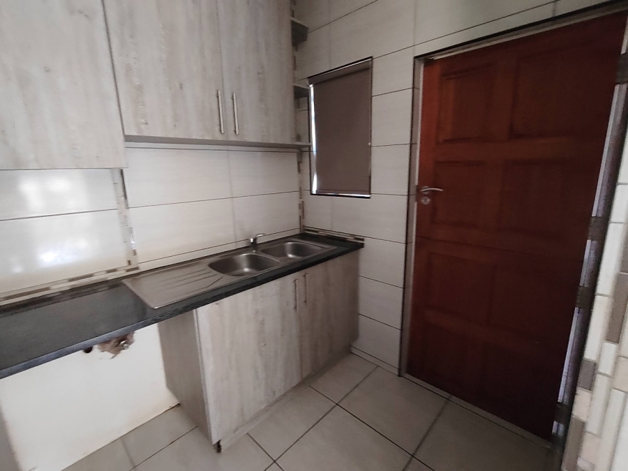 To Let 5 Bedroom Property for Rent in Montana Gauteng