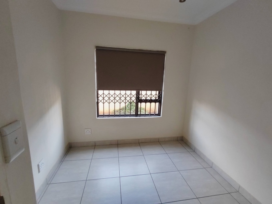 To Let 5 Bedroom Property for Rent in Montana Gauteng