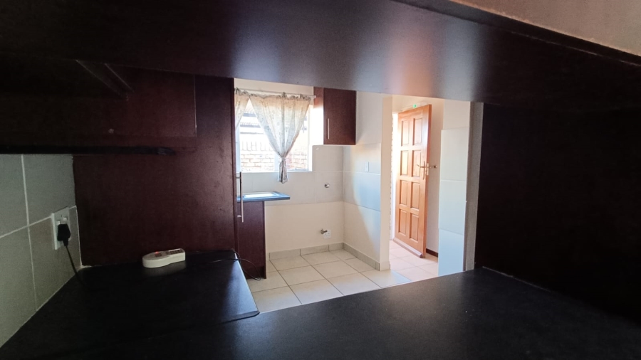 2 Bedroom Property for Sale in Doornpoort Gauteng