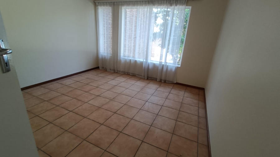 2 Bedroom Property for Sale in Doornpoort Gauteng