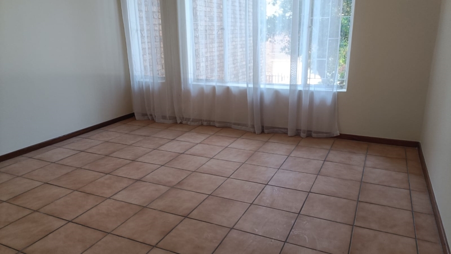 2 Bedroom Property for Sale in Doornpoort Gauteng