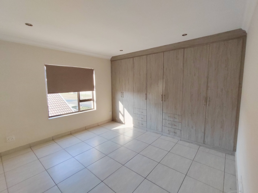 To Let 5 Bedroom Property for Rent in Montana Gauteng