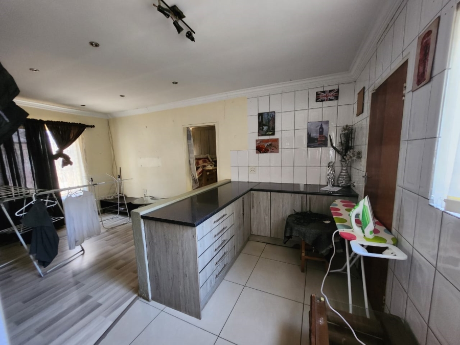 4 Bedroom Property for Sale in Dal Fouche Gauteng