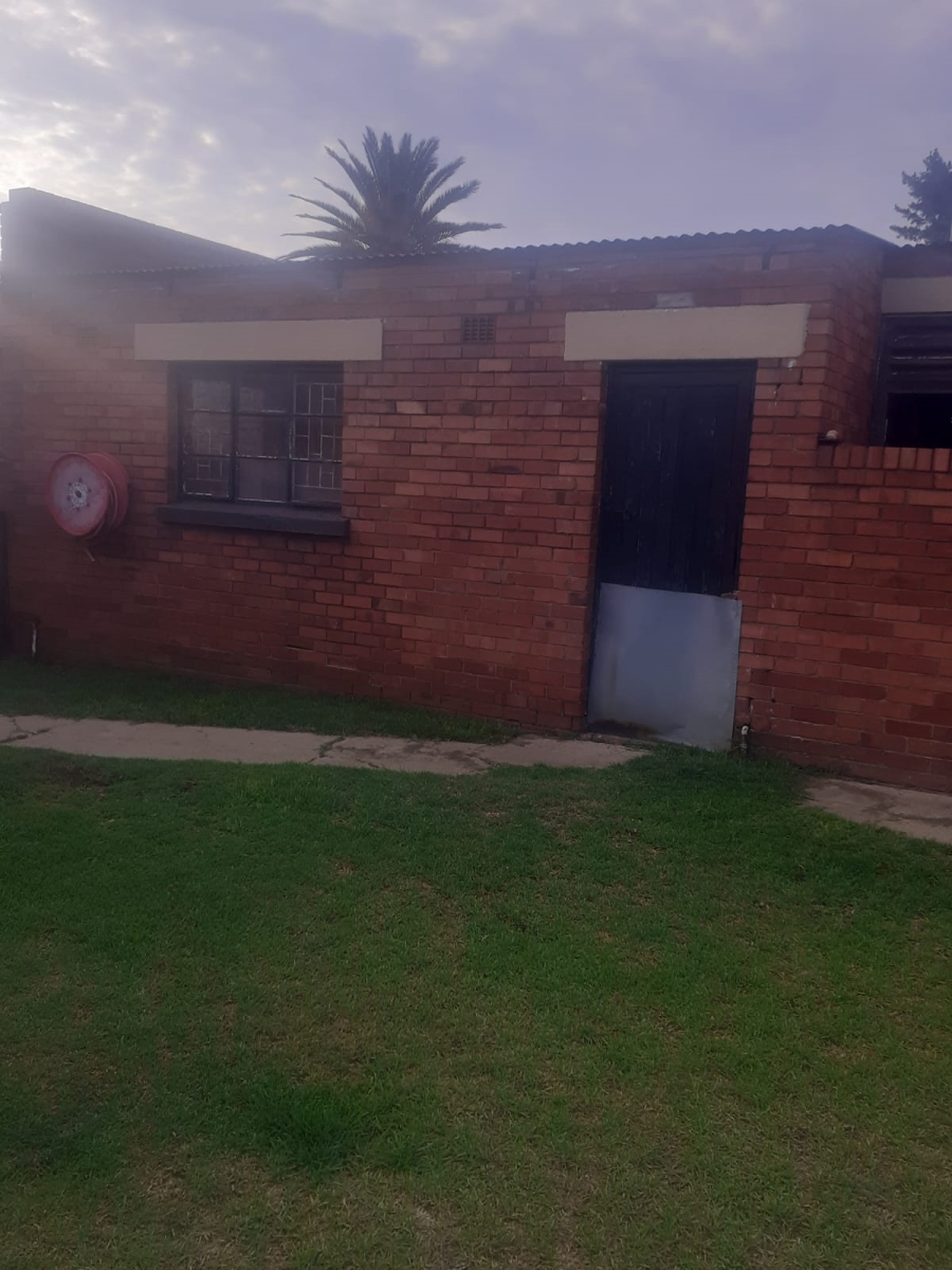 3 Bedroom Property for Sale in Daggafontein Gauteng