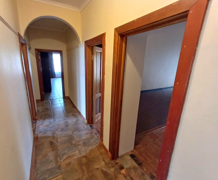 5 Bedroom Property for Sale in Lyttelton Manor Gauteng