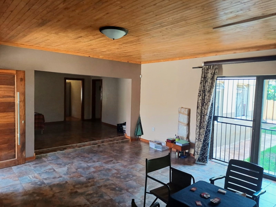 5 Bedroom Property for Sale in Lyttelton Manor Gauteng