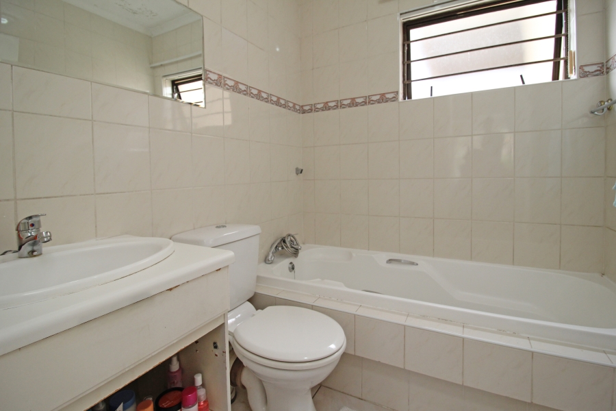 3 Bedroom Property for Sale in Northwold Gauteng