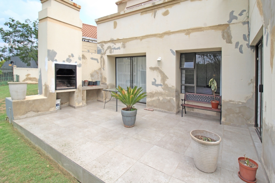 3 Bedroom Property for Sale in Northwold Gauteng