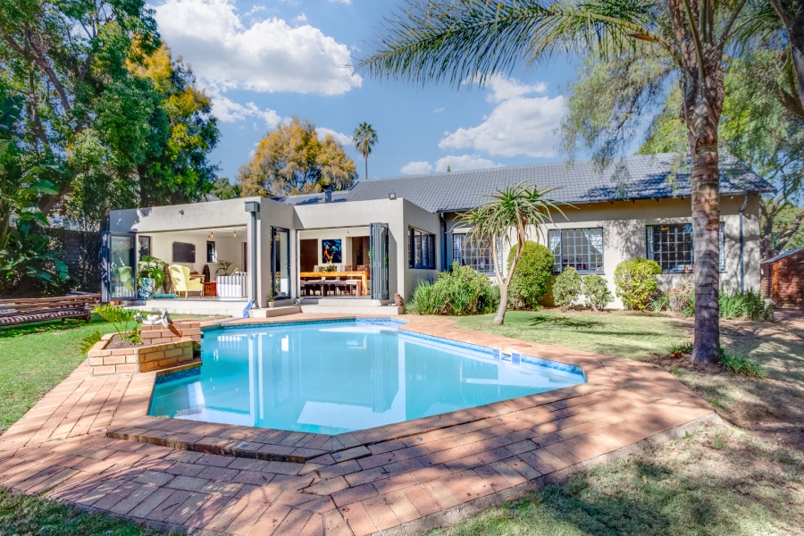 To Let 3 Bedroom Property for Rent in Douglasdale Gauteng