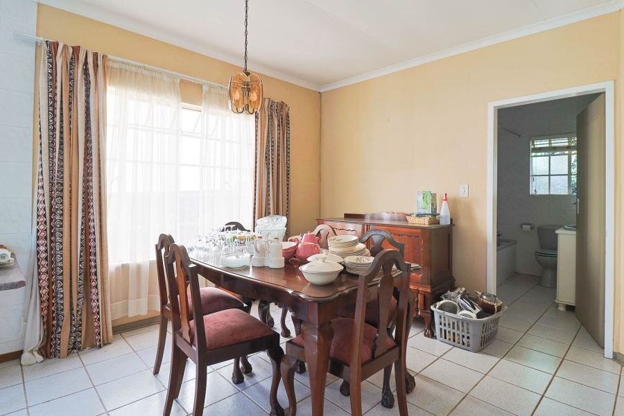 4 Bedroom Property for Sale in Mulbarton Gauteng