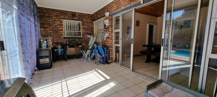 3 Bedroom Property for Sale in Sunward Park Gauteng