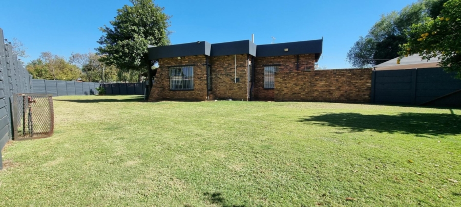 3 Bedroom Property for Sale in Sunward Park Gauteng