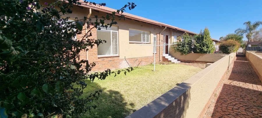 3 Bedroom Property for Sale in Parkrand Gauteng