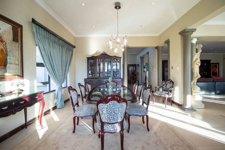 7 Bedroom Property for Sale in Parkrand Gauteng