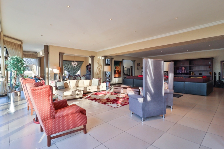 7 Bedroom Property for Sale in Parkrand Gauteng