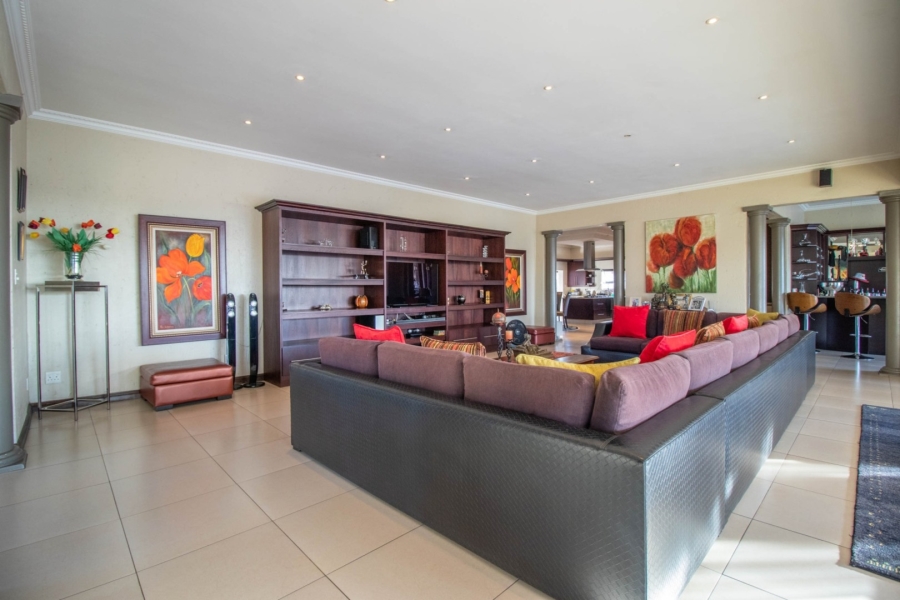 7 Bedroom Property for Sale in Parkrand Gauteng