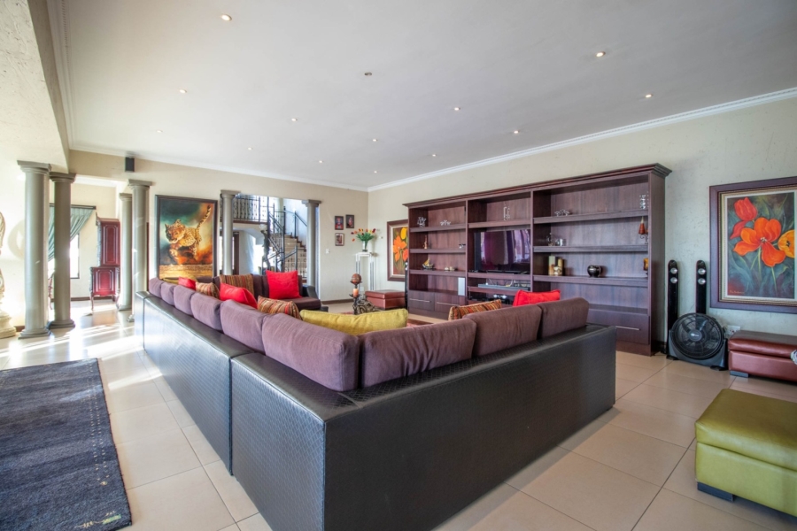 7 Bedroom Property for Sale in Parkrand Gauteng