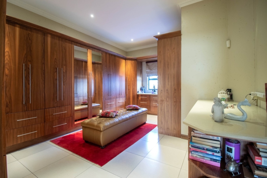 7 Bedroom Property for Sale in Parkrand Gauteng