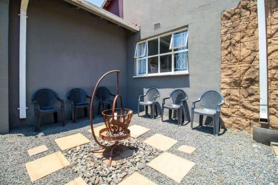 4 Bedroom Property for Sale in Bardene Gauteng