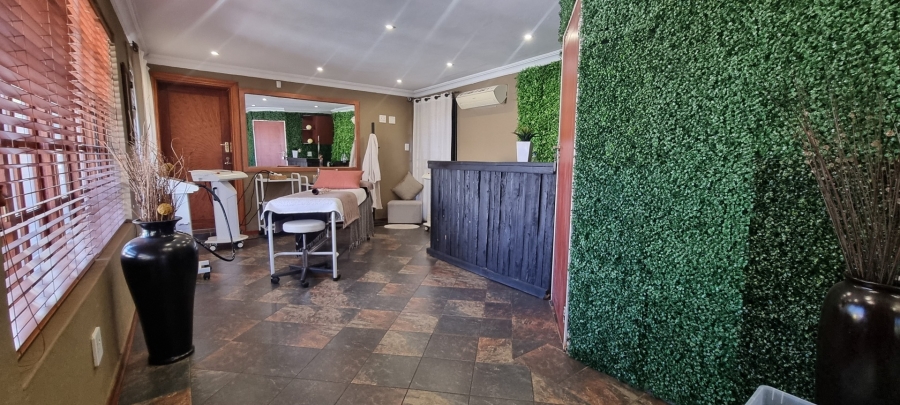 Commercial Property for Sale in Parkrand Gauteng