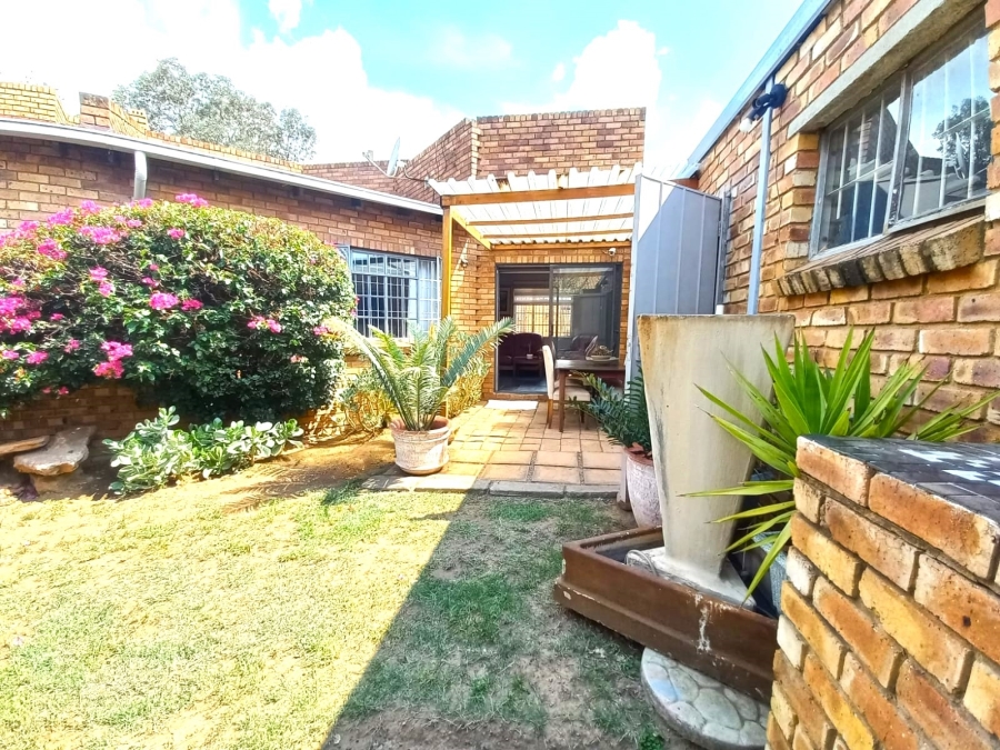 2 Bedroom Property for Sale in Dalpark Ext 1 Gauteng