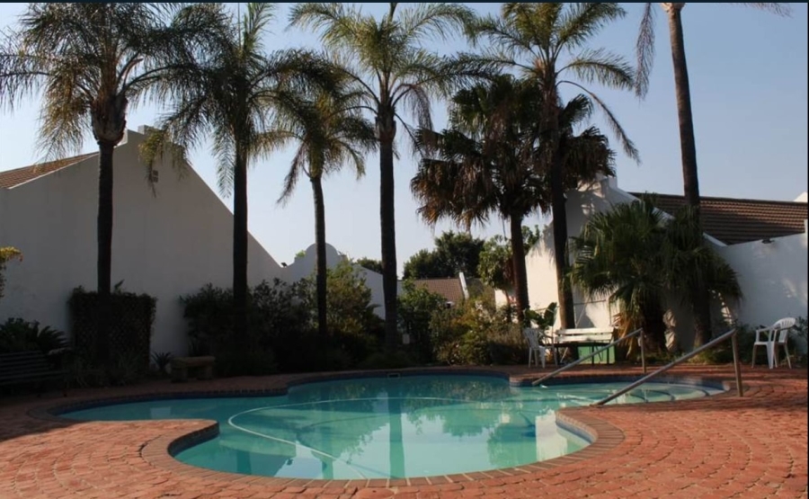 2 Bedroom Property for Sale in Bryanston Gauteng