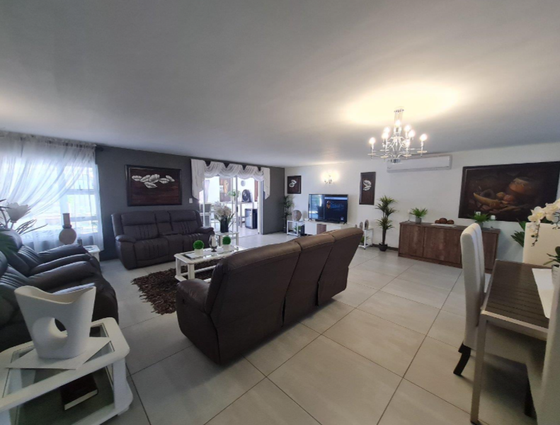 5 Bedroom Property for Sale in Sable Hills Gauteng