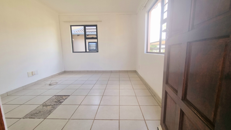 3 Bedroom Property for Sale in Noordwyk Gauteng