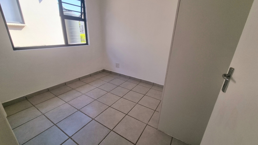 3 Bedroom Property for Sale in Noordwyk Gauteng