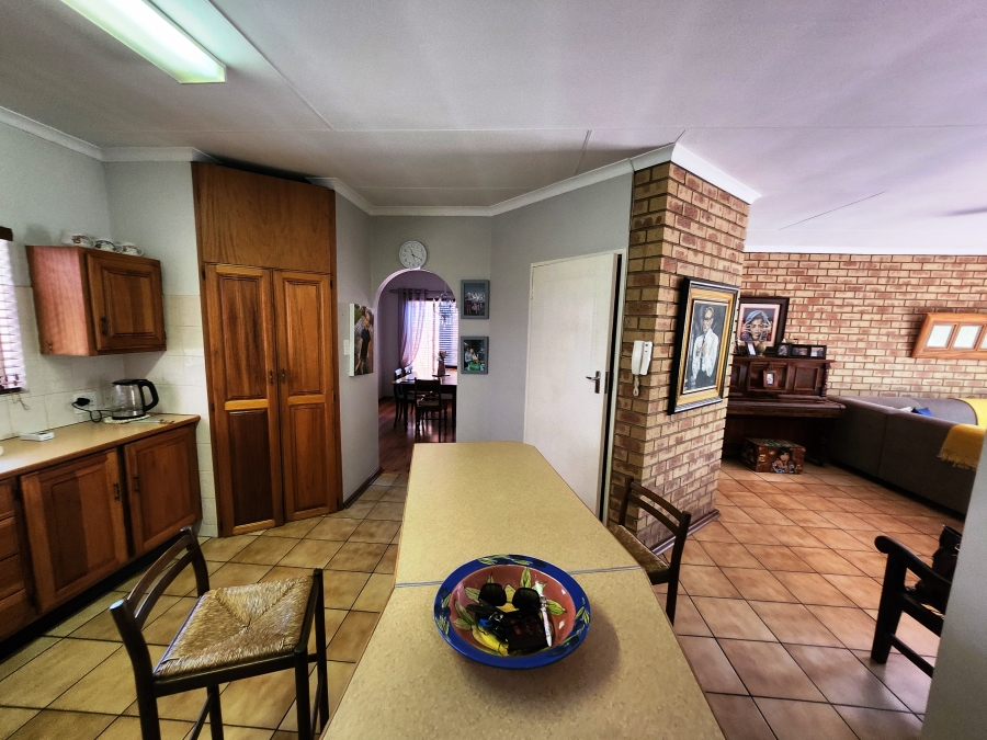 3 Bedroom Property for Sale in Eldoraigne Gauteng