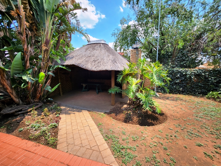 3 Bedroom Property for Sale in Eldoraigne Gauteng