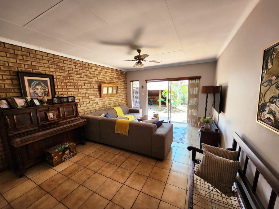 3 Bedroom Property for Sale in Eldoraigne Gauteng