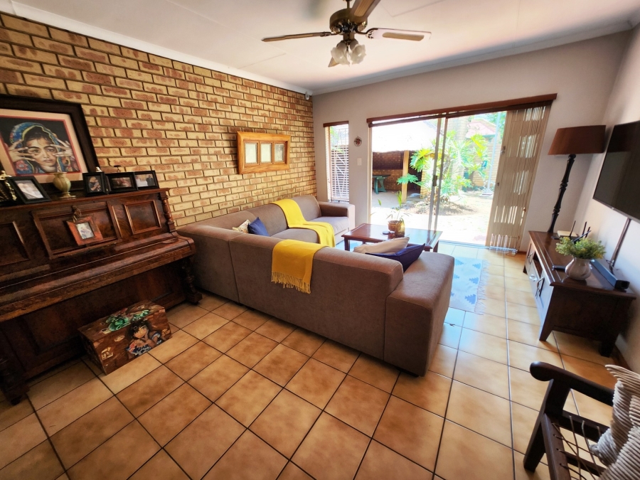 3 Bedroom Property for Sale in Eldoraigne Gauteng