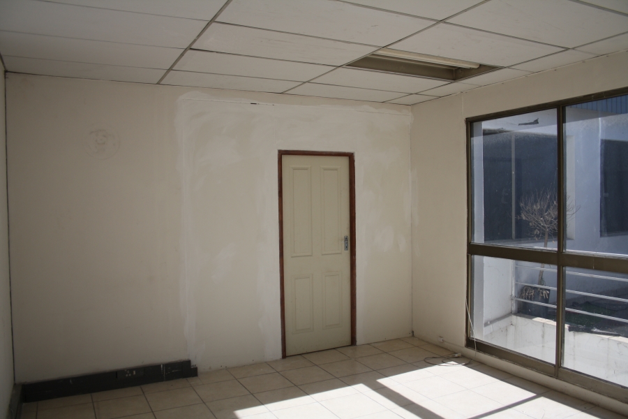 To Let commercial Property for Rent in Anderbolt Gauteng