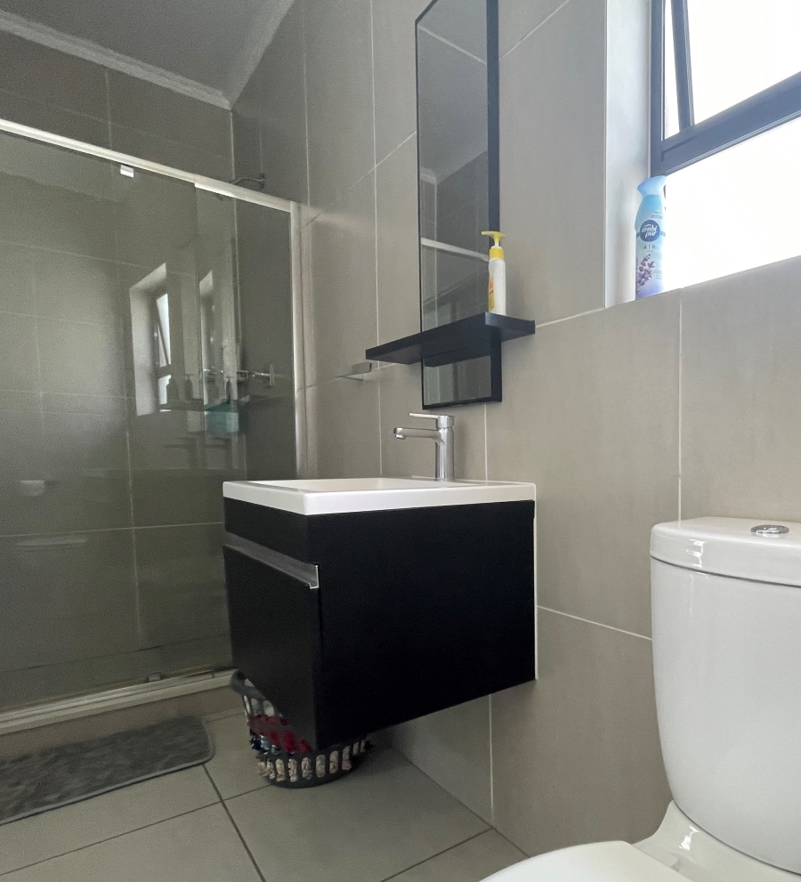 2 Bedroom Property for Sale in Greenstone Ridge Gauteng