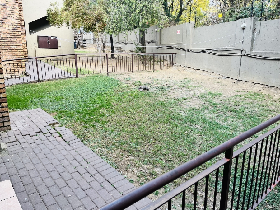 2 Bedroom Property for Sale in Vorna Valley Gauteng