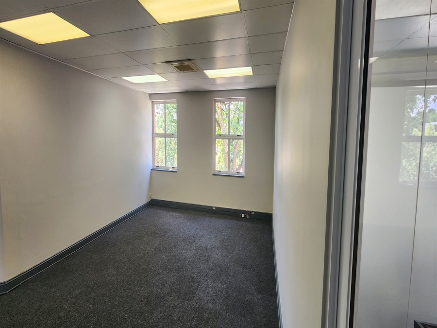 To Let commercial Property for Rent in Chislehurston Gauteng